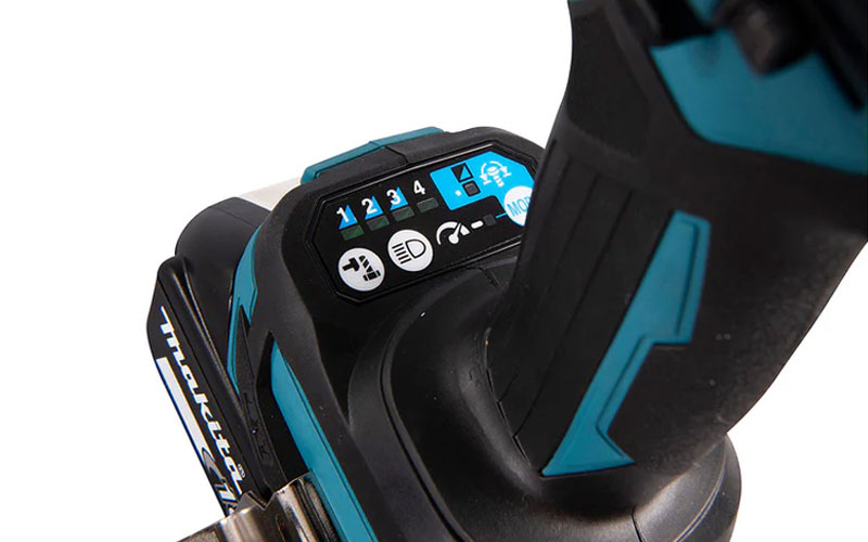 Máy siết bu lông dùng pin Makita DTW700RTJ