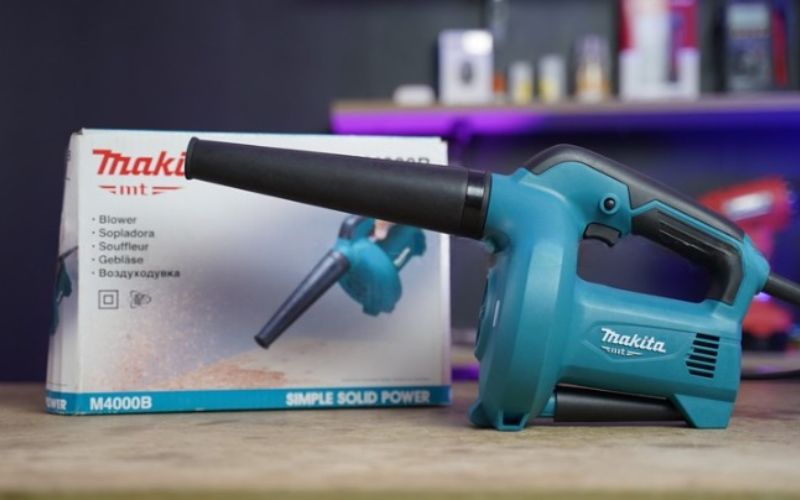 Máy thổi bụi Makita M4000B