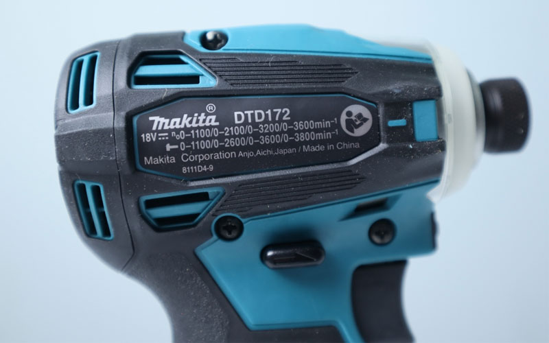Máy vặn vít dùng pin Makita DTD172RTE