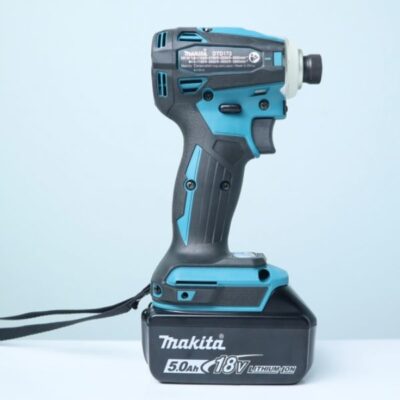 Máy vặn vít dùng pin Makita DTD172RTE