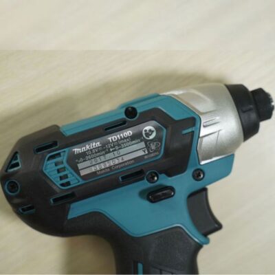 Máy vặn vít dùng pin Makita TD110DSYE