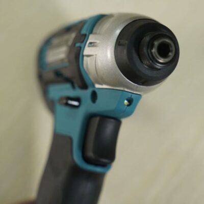 Máy vặn vít dùng pin Makita TD110DSYE