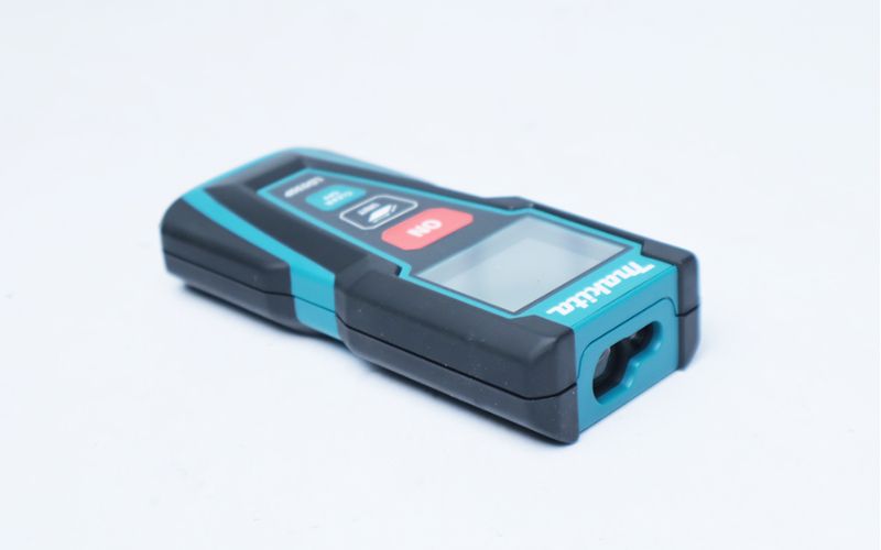 Máy đo khoảng cách laser Makita LD030P