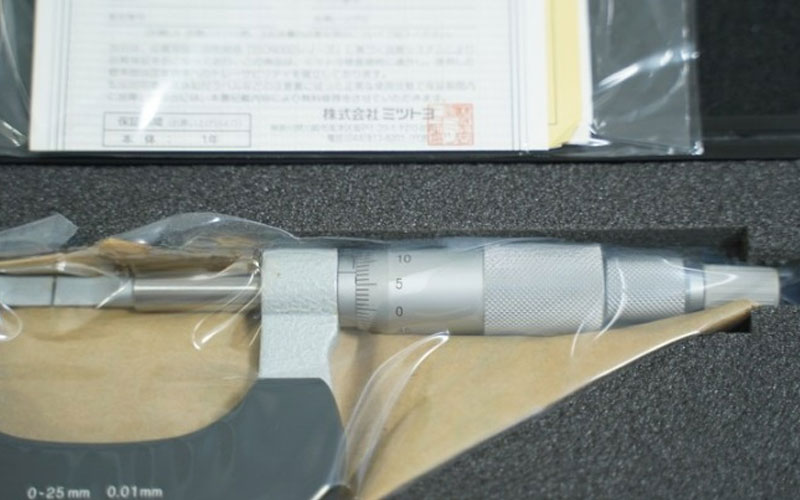 Panme cơ đo rãnh kiểu A Mitutoyo 122-101 (0-25mm/0.01mm)