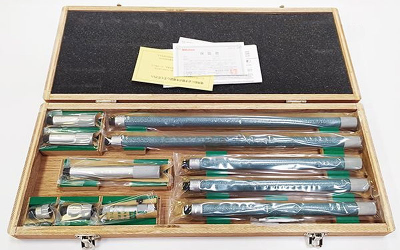 Panme cơ đo trong dạng ống nối Mitutoyo 137-205 (50-1500mm x 0.01)