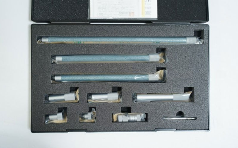 Panme cơ đo trong dạng ống nối Mitutoyo 137-204 (50-1000mm x 0.01)