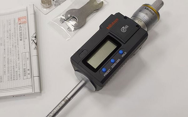 Panme điện tử đo lỗ 3 chấu Mitutoyo 468-163 (10-12mm/0.001mm)