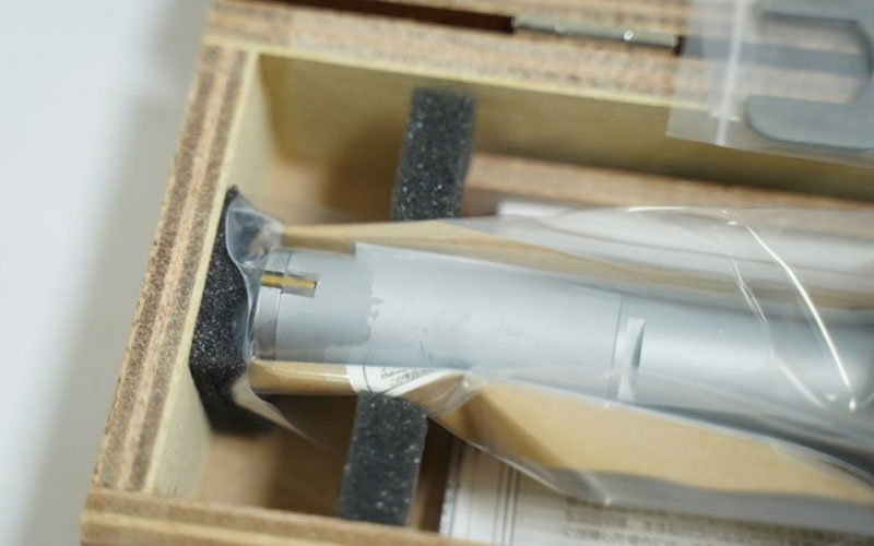 Panme điện tử đo lỗ 3 chấu Mitutoyo 468-166 (20-25mm/0.001mm)