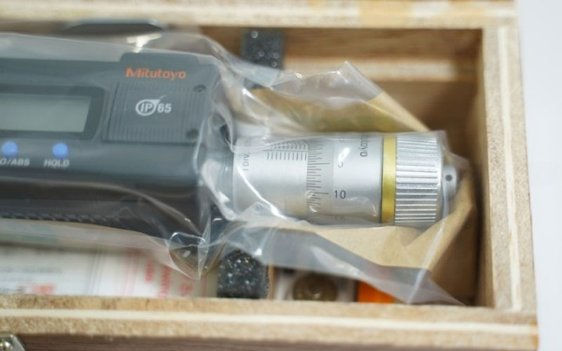 Panme điện tử đo lỗ 3 chấu Mitutoyo 468-167 (25-30mm/0.001mm)