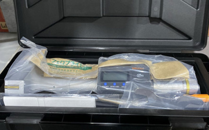 Panme điện tử đo lỗ 3 chấu Mitutoyo 468-172 (75-88mm/0.001mm)