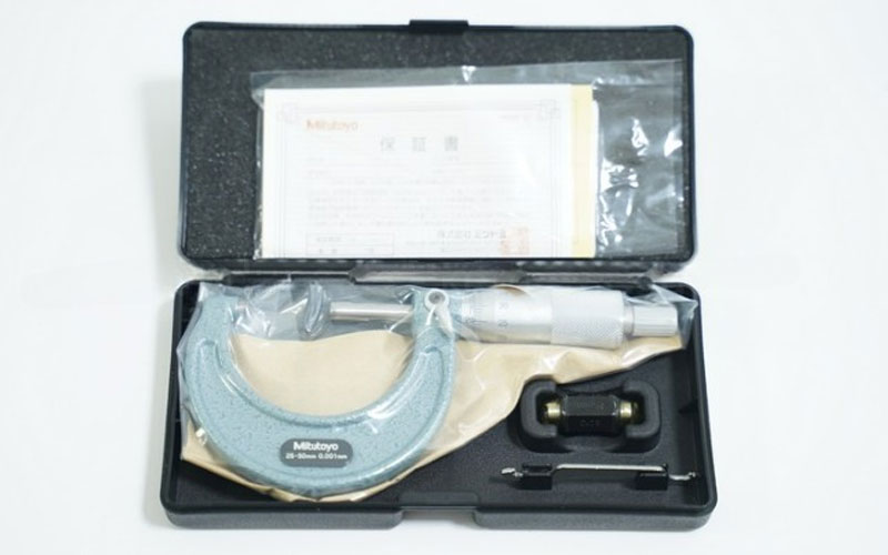 Panme đo ngoài cơ khí Mitutoyo 103-130 (25-50mm x 0.001)