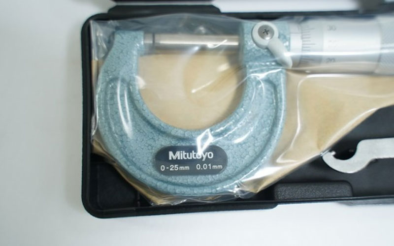 Panme đo ngoài cơ khí Mitutoyo 103-137 (0-25mm)