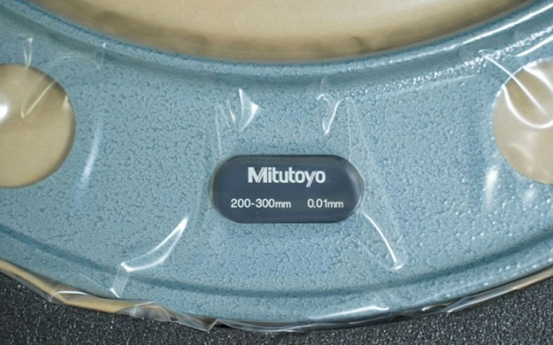 Panme đo ngoài cơ khí 200-300mm/0.01mm Mitutoyo 104-141A