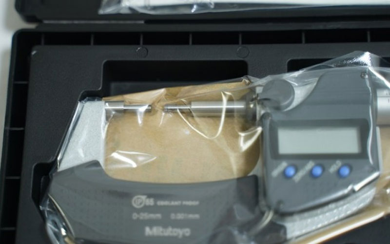 Panme điện tử đầu nhỏ Mitutoyo 331-251-30 (0-25mm x 0.001)