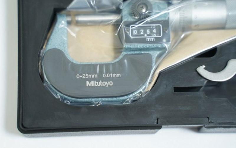 Panme đo ngoài Mitutoyo 193-101 hiển thị số (0-25mm x 0.01)