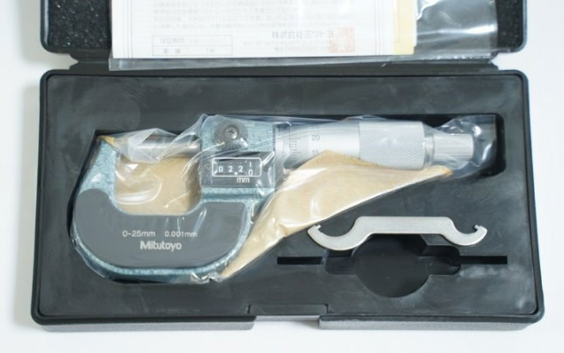 Panme đo ngoài hiển thị số Mitutoyo 193-111 (0-25mm x 0.001)