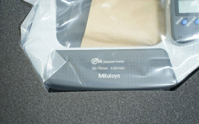 Panme điện tử đo ngoài Mitutoyo 293-232-30 (50-75mm/0.001mm (SPC))