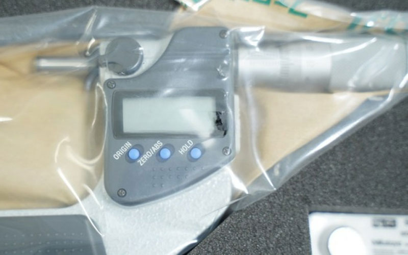 Panme điện tử đo ngoài Mitutoyo 293-232-30 (50-75mm/0.001mm (SPC))