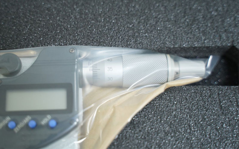 Panme điện tử đo ngoài Mitutoyo 293-233-30 (75-100mm/0.001mm)