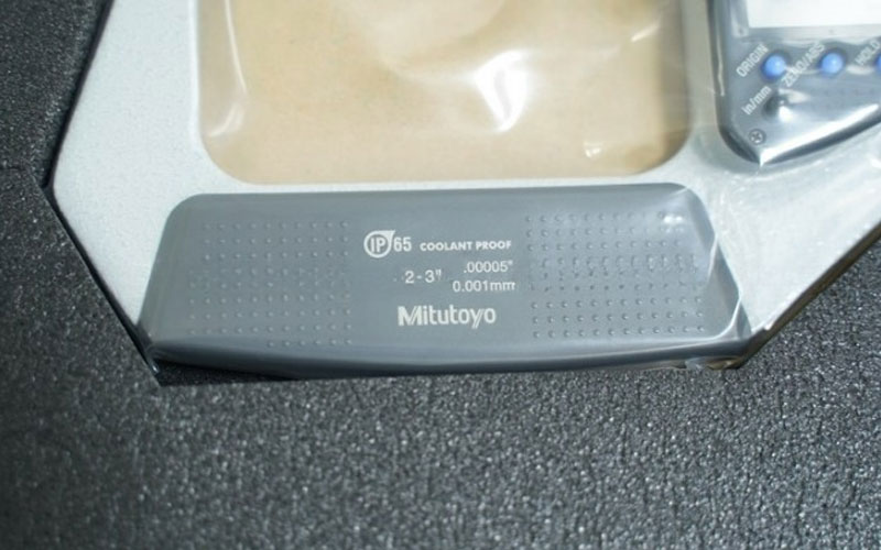 Panme điện tử đo ngoài Mitutoyo 293-332-30 (2-3″/50-75mm/0.001mm)