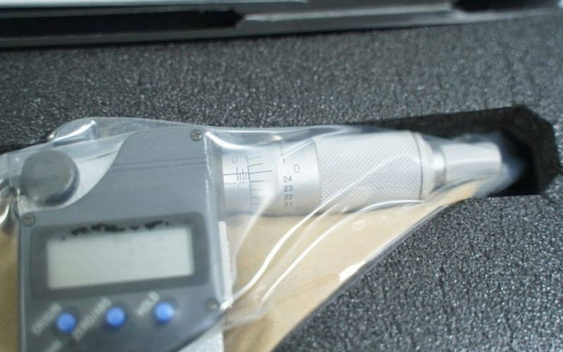 Panme điện tử đo ngoài Mitutoyo 293-332-30 (2-3″/50-75mm/0.001mm)