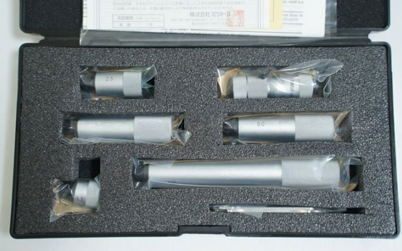 Panme đo trong dạng ống nối Mitutoyo 137-202 (50-300mm x 0.01)