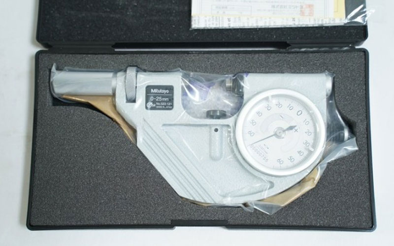 Panme đồng hồ Mitutoyo 523-121 (0-25mm x 0.001)