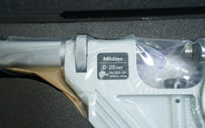 Panme đồng hồ Mitutoyo 523-121 (0-25mm x 0.001)