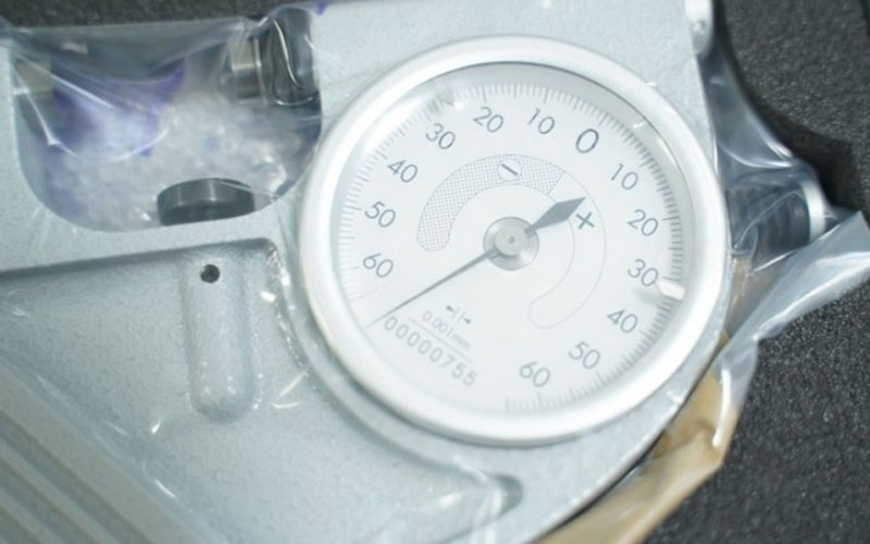 Panme đồng hồ Mitutoyo 523-121 (0-25mm x 0.001)