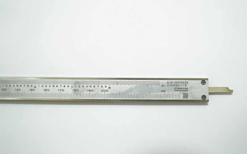 Thước cặp cơ khí Mitutoyo 530-118 (0-200mm)