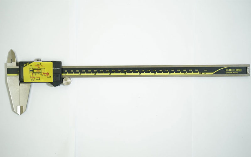 Thước cặp điện tử Mitutoyo 500-173-30 (300mm/12″ x 0.01)