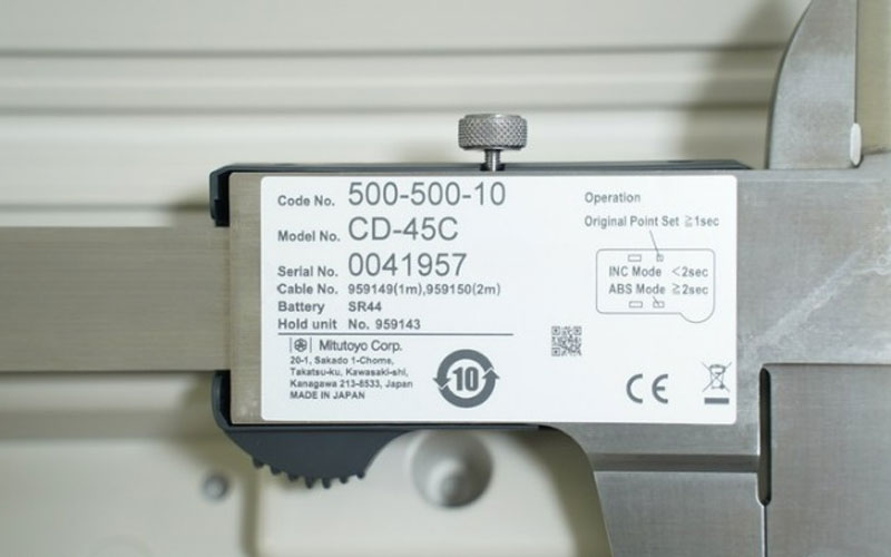 Thước cặp điện tử Mitutoyo 500-500-10 (0-450mm)