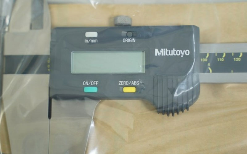 Thước cặp điện tử Mitutoyo 500-506-10 (0-600mm/24″ x 0.01)