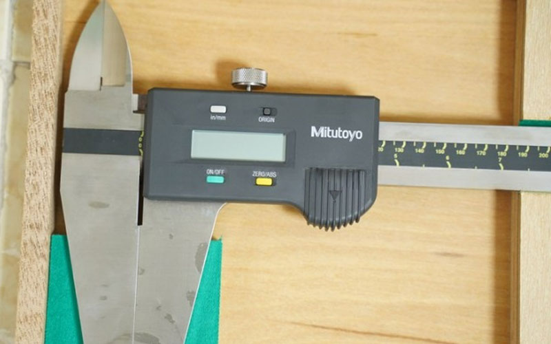 Thước cặp điện tử Mitutoyo 500-507-10 (0-1000mm/40″ x 0.01)