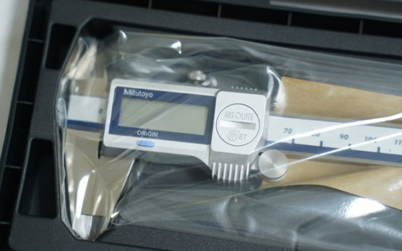 Thước cặp điện tử Mitutoyo 500-702-20 (150mm x 0.01)