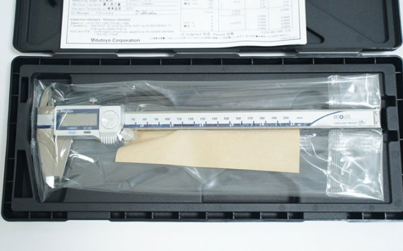 Thước cặp điện tử Mitutoyo 500-753-20 (8″/200mm)