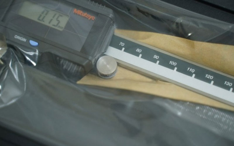 Thước cặp điện tử 0-200mm/0.01mm Pin Solar Mitutoyo 500-775