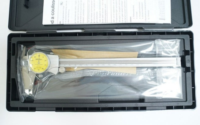 Thước cặp đồng hồ Mitutoyo 505-733 (200mmx0.01mm)