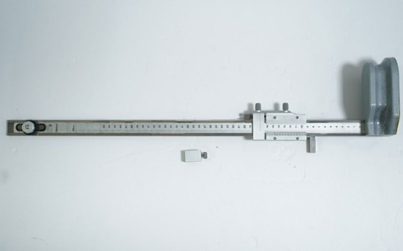 Thước đo cao cơ khí 0-450mm/0.01mm Mitutoyo 514-104