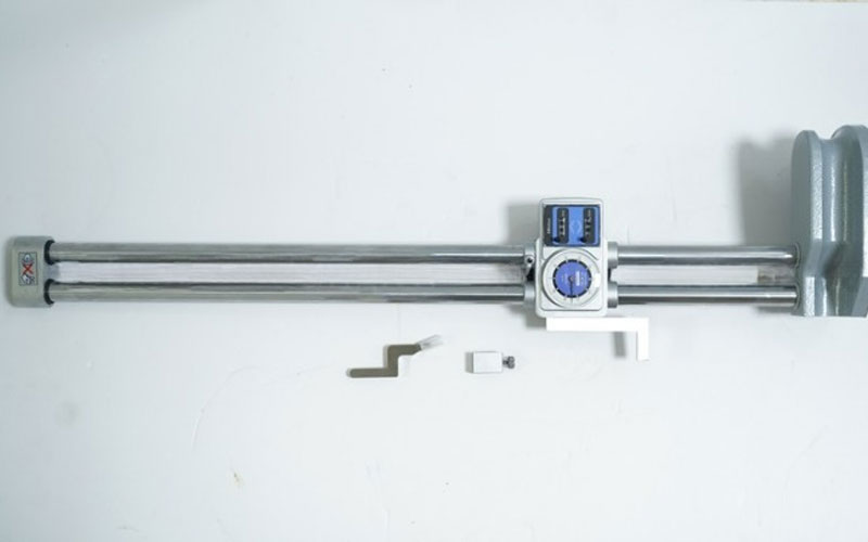 Thước đo cao đồng hồ 0-600mm/0.01mm Mitutoyo 192-132