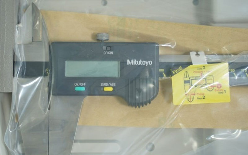 Thước kẹp điện tử Mitutoyo 500-501-10 (600mmx0.01)