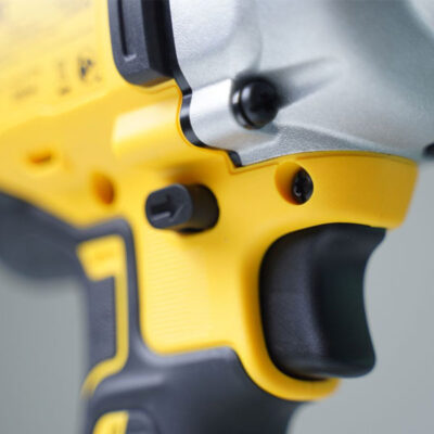 Máy vặn bulong dùng pin 20V Dewalt DCF892N-B1