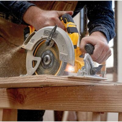 Máy cưa đĩa pin 18V Dewalt DCS570P1