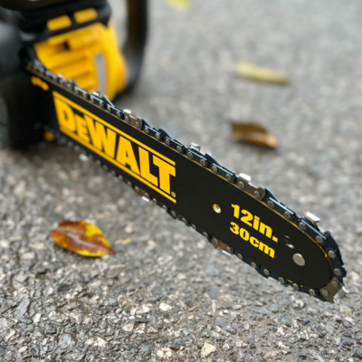 Máy cưa xích dùng pin 20V Max Dewalt DCCS620B