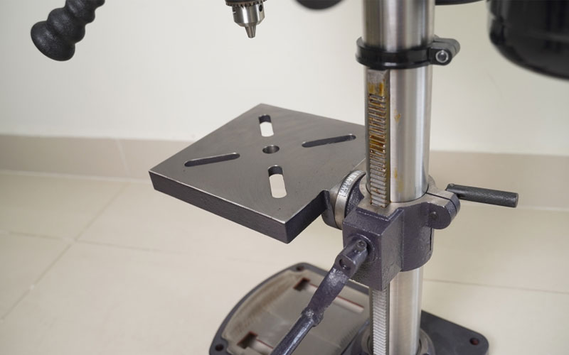 Máy khoan bàn KDC 800