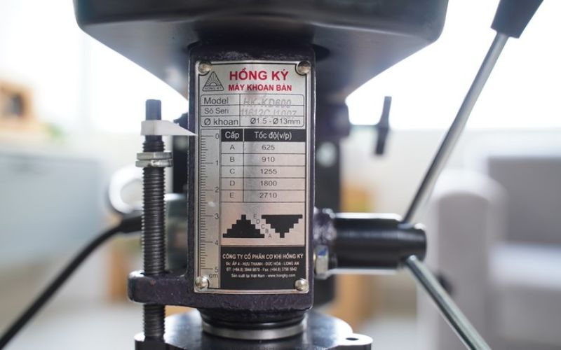 Máy khoan bàn KD 600