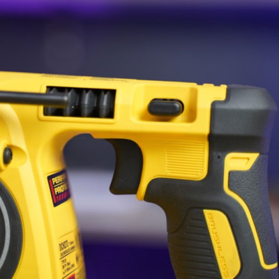 Máy khoan cầm tay 20V Dewalt DCH273B