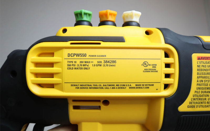 Máy rửa xe cầm tay dùng Pin 20V Max Dewalt DCPW550B