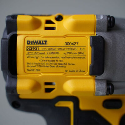 Máy siết bu lông dùng pin 20V Max Dewalt DCF921N-B1
