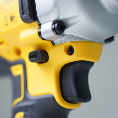 Máy siết bu lông dùng pin 20V Dewalt DCF892P2